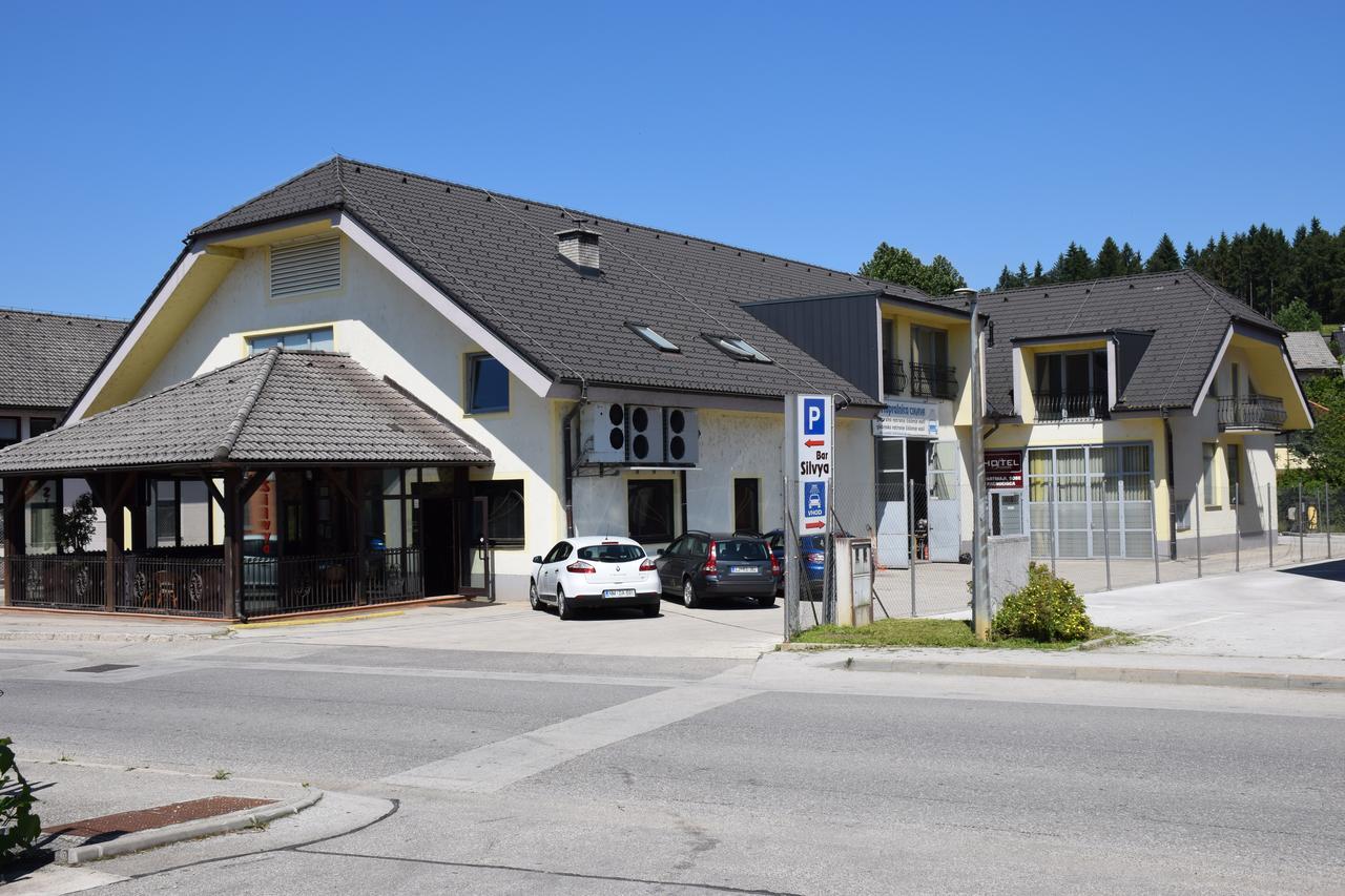 Hostel Novak Νόβο Μέστο Εξωτερικό φωτογραφία