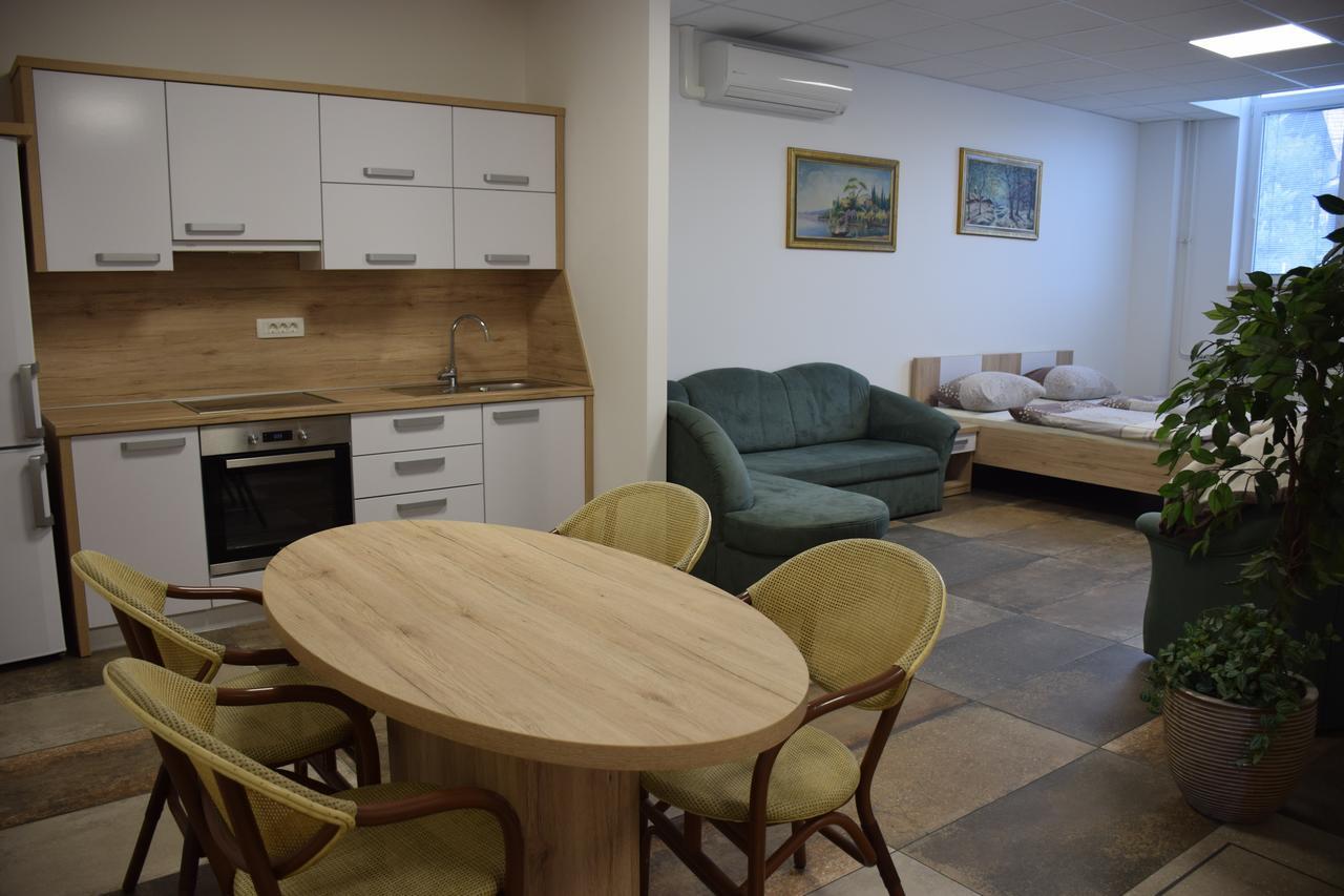 Hostel Novak Νόβο Μέστο Εξωτερικό φωτογραφία